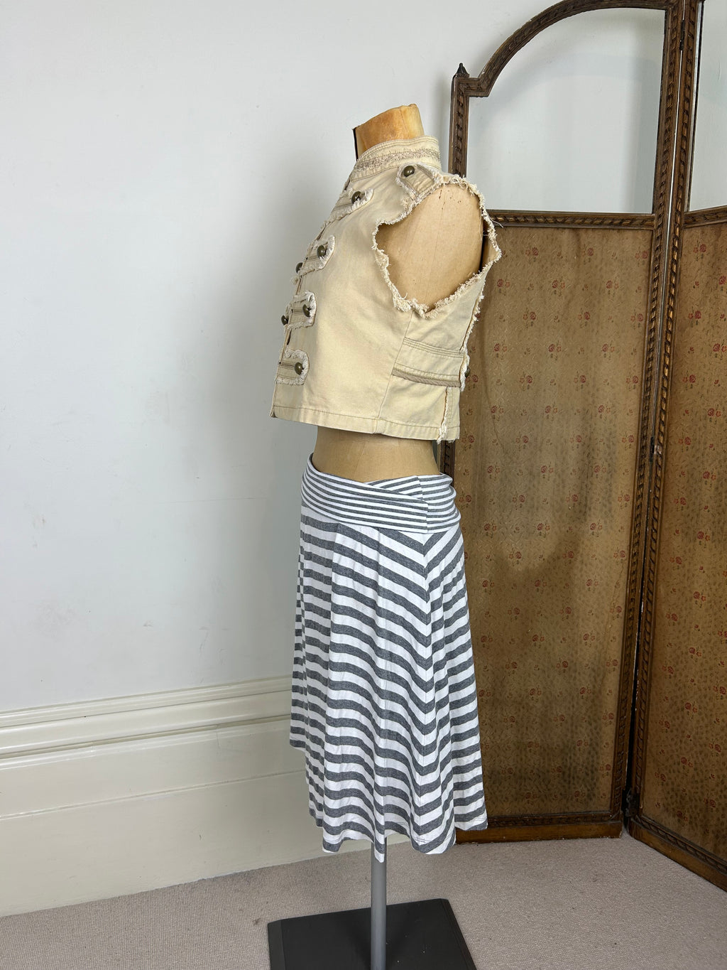 Gorgeous grey and white stripe skirt
