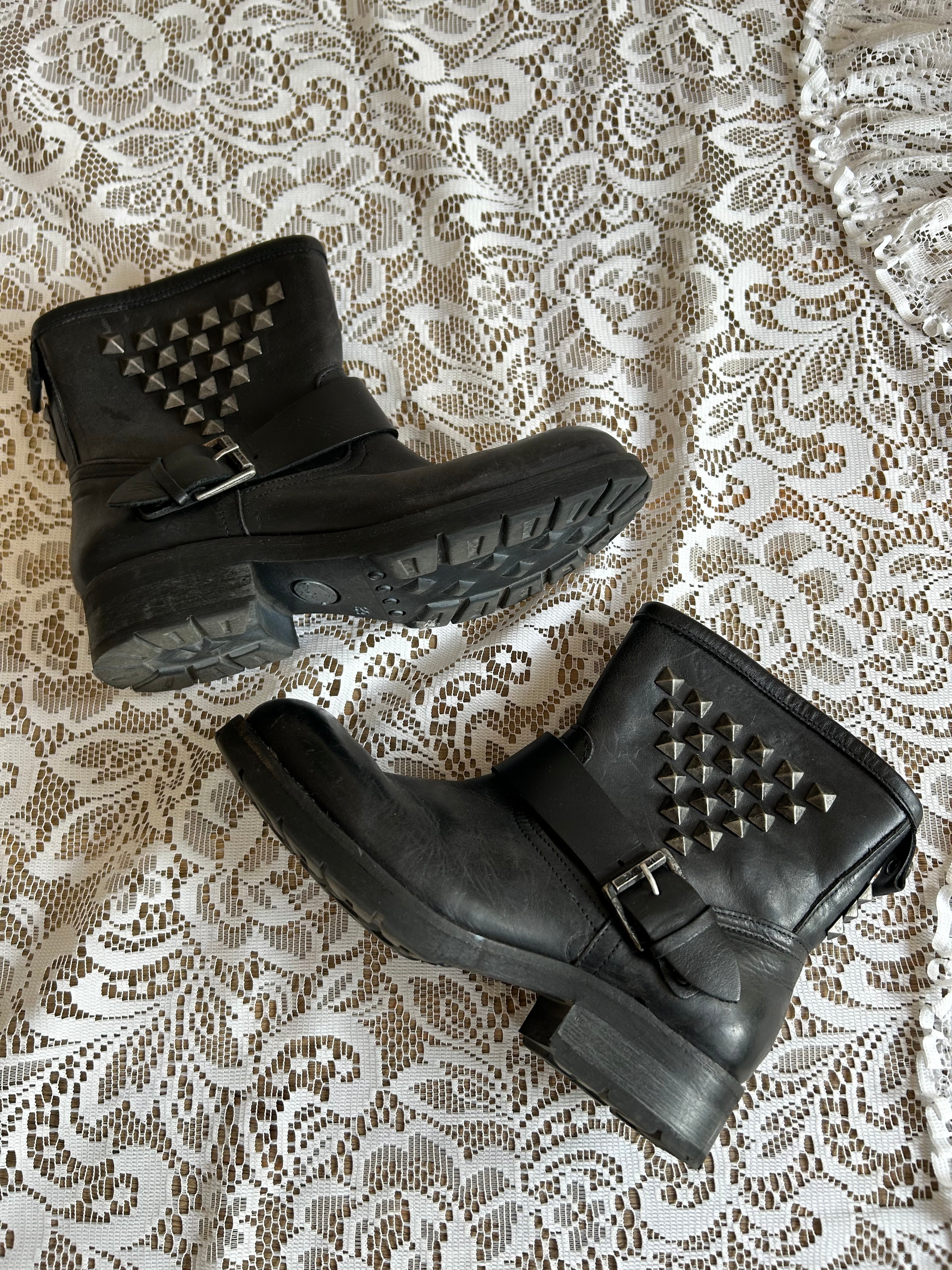 Vintage Black Leather Boots