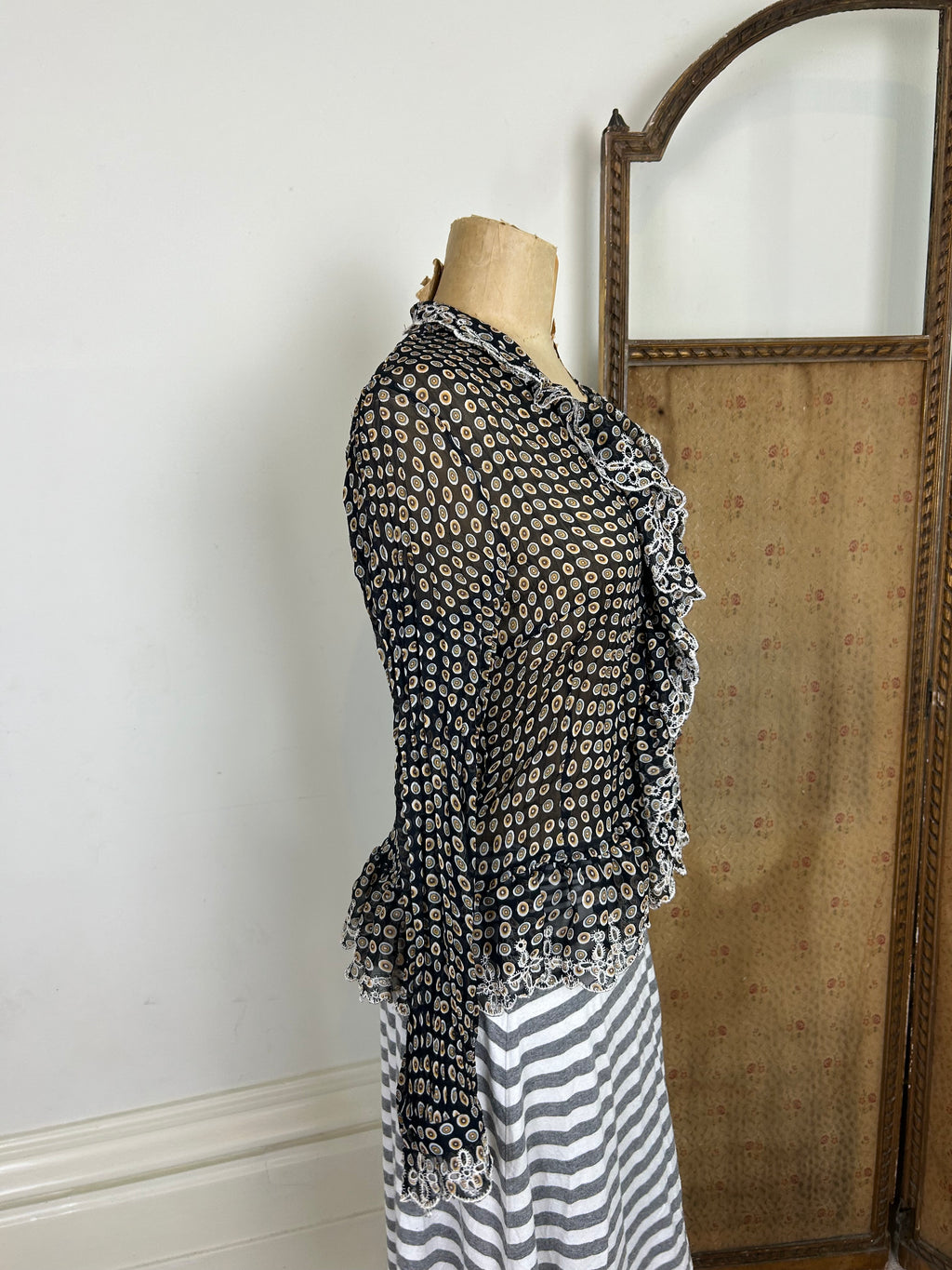 Ruffle sheer cardigan