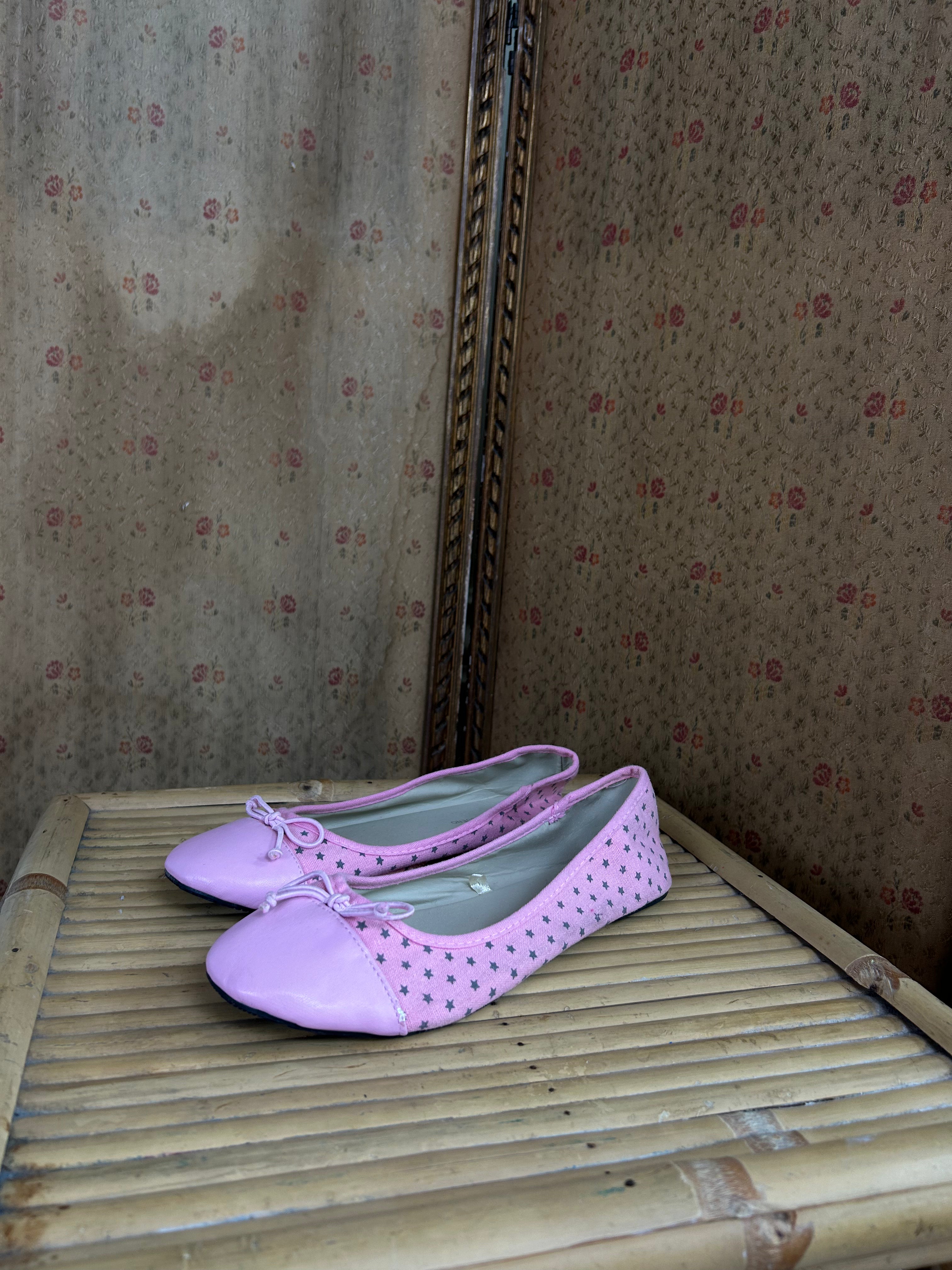 Iconic Pink Star Pumps